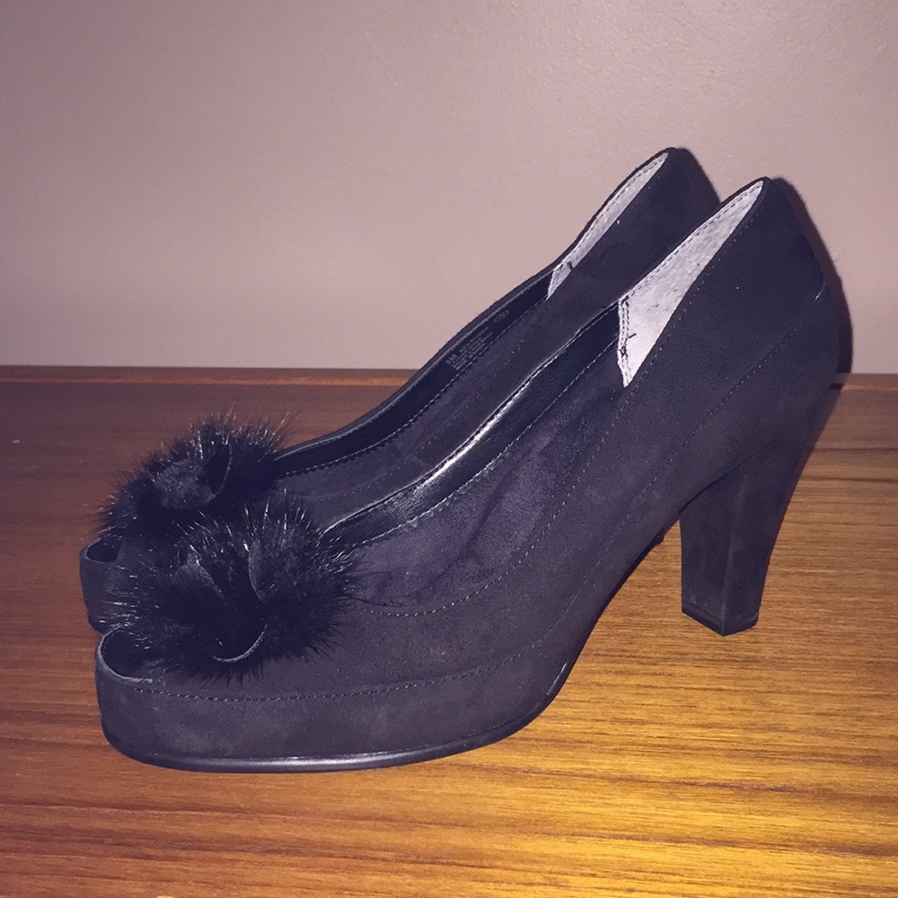 AEROSOLES peep-toe heels
